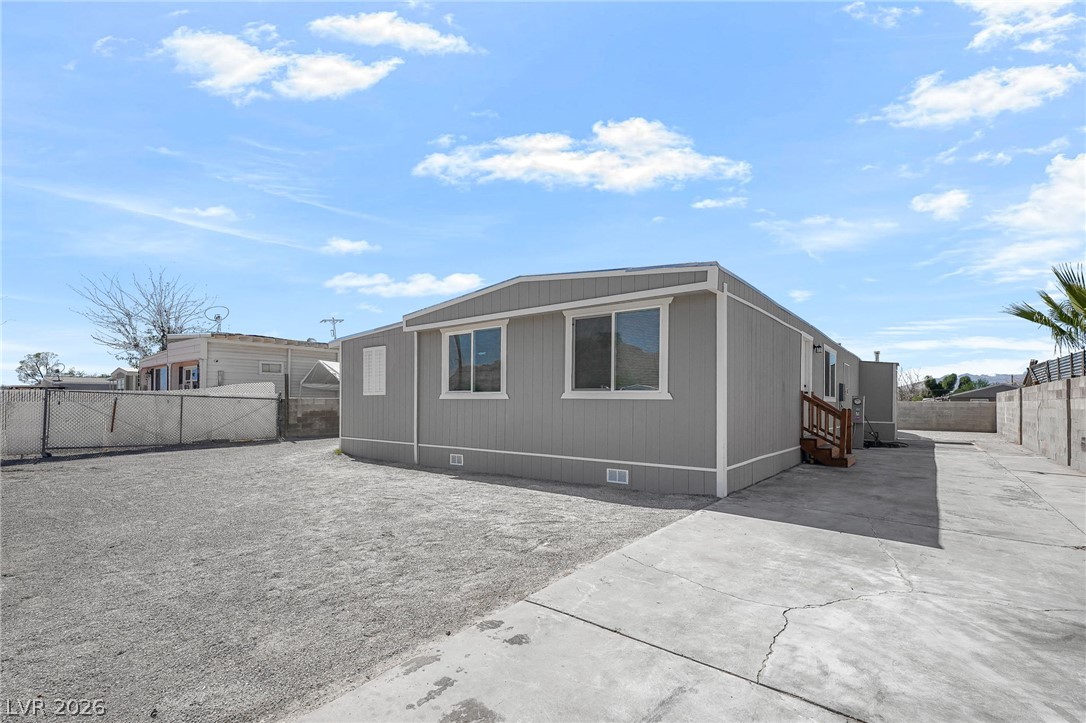 2233 Toiyabe Street Property Photo 1