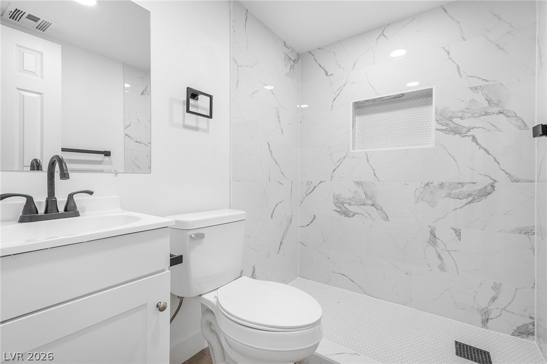 2233 Toiyabe Street Property Photo 3