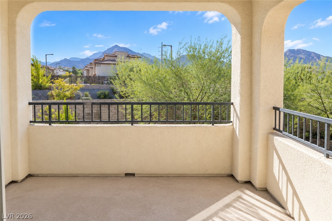 11886 Corenzio Avenue Property Photo 4