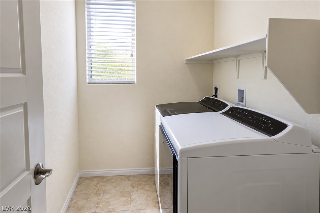 11886 Corenzio Avenue Property Photo 8