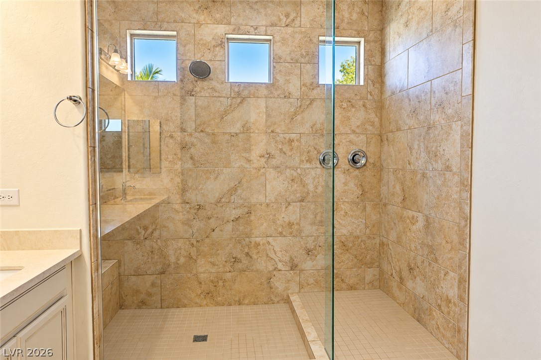 11886 Corenzio Avenue Property Photo 13
