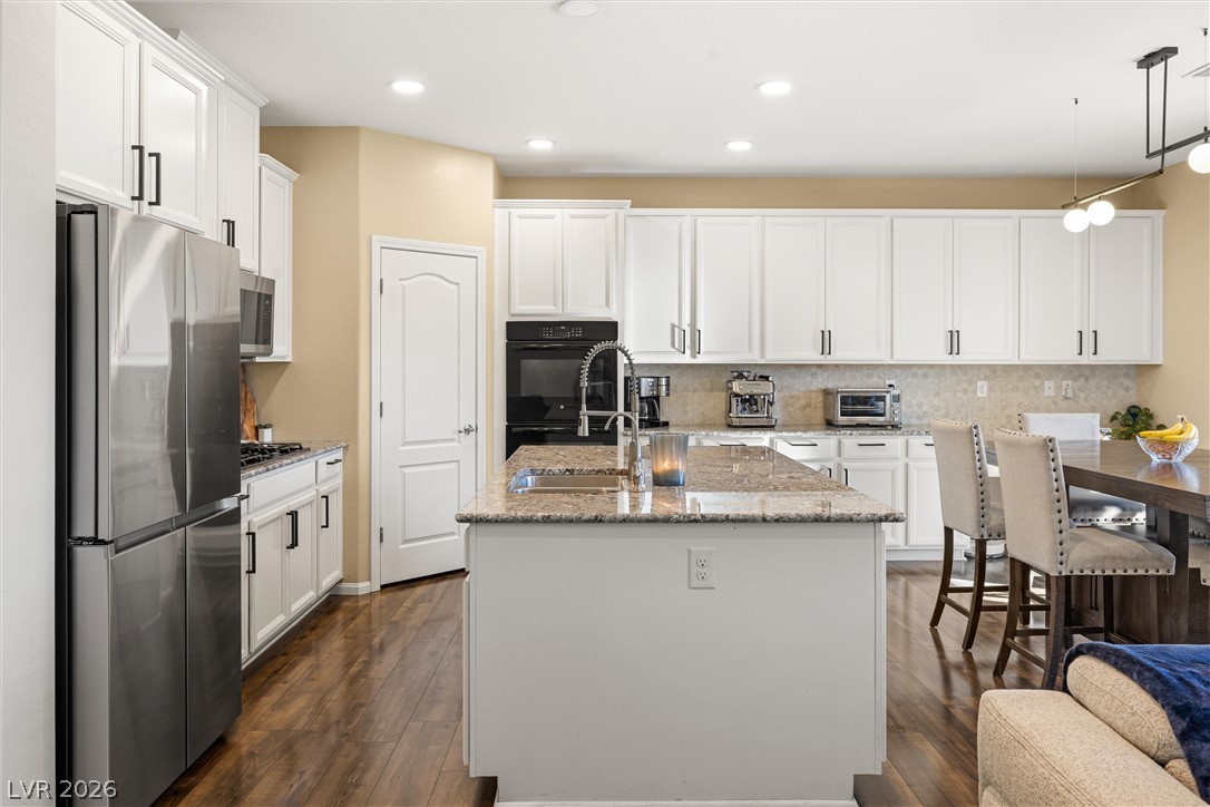 6106 Andover Wood Road Property Photo 8