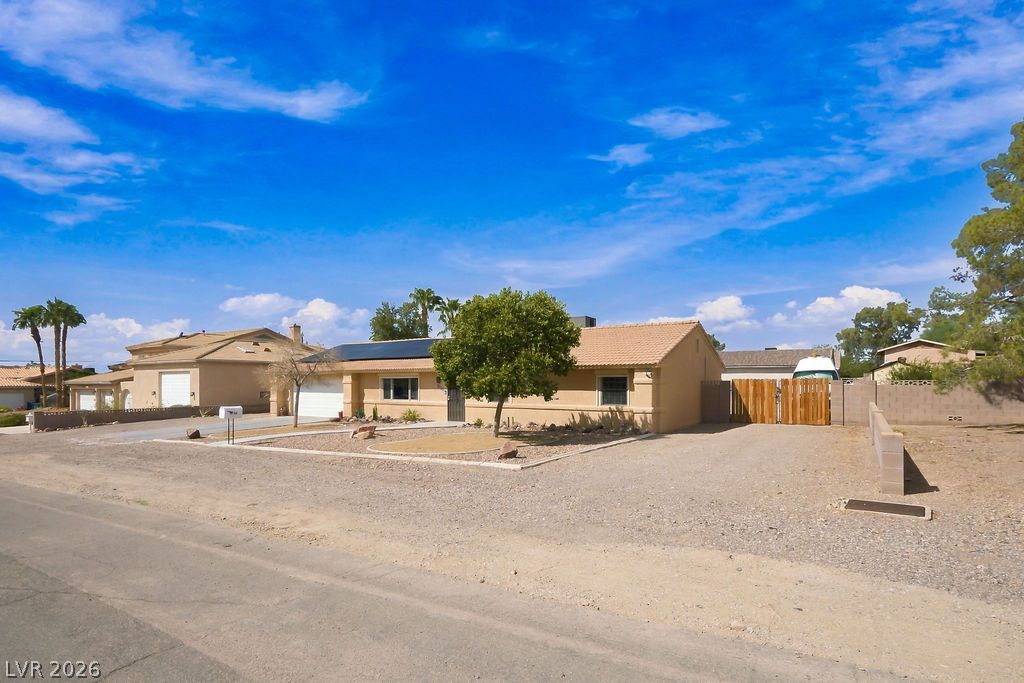 1560 Arabian Drive Property Photo 13