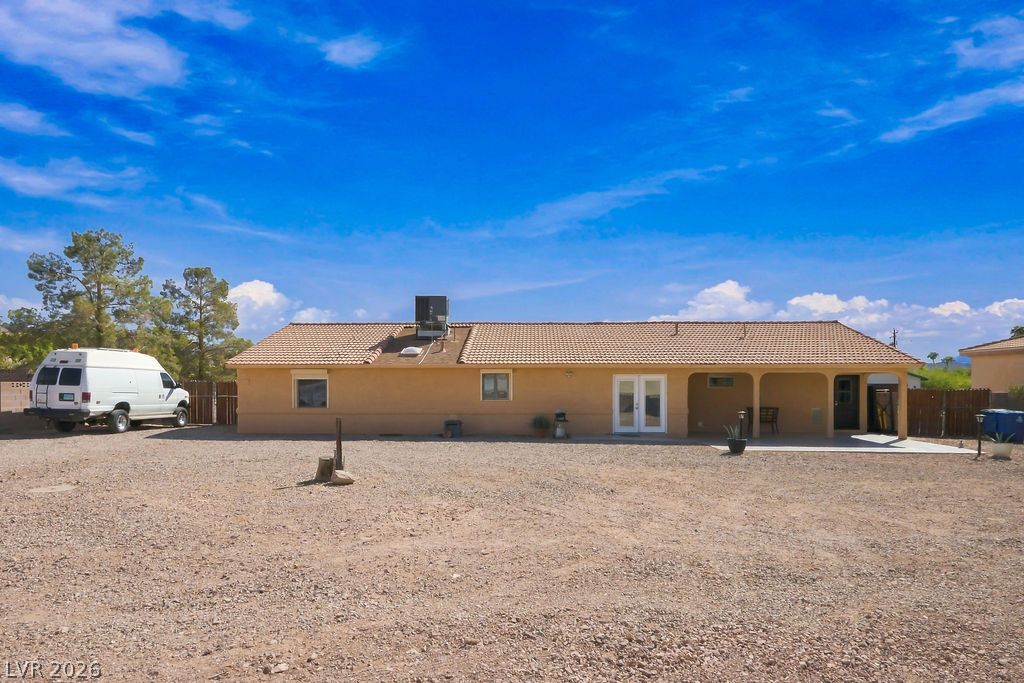 1560 Arabian Drive Property Photo 19