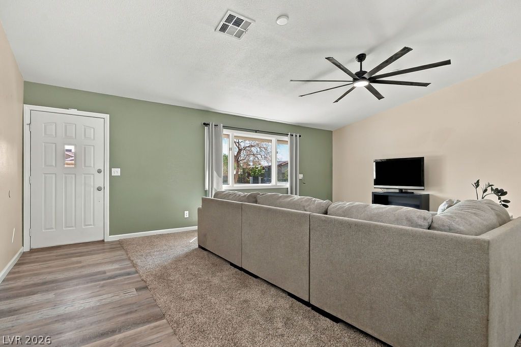1560 Arabian Drive Property Photo 26