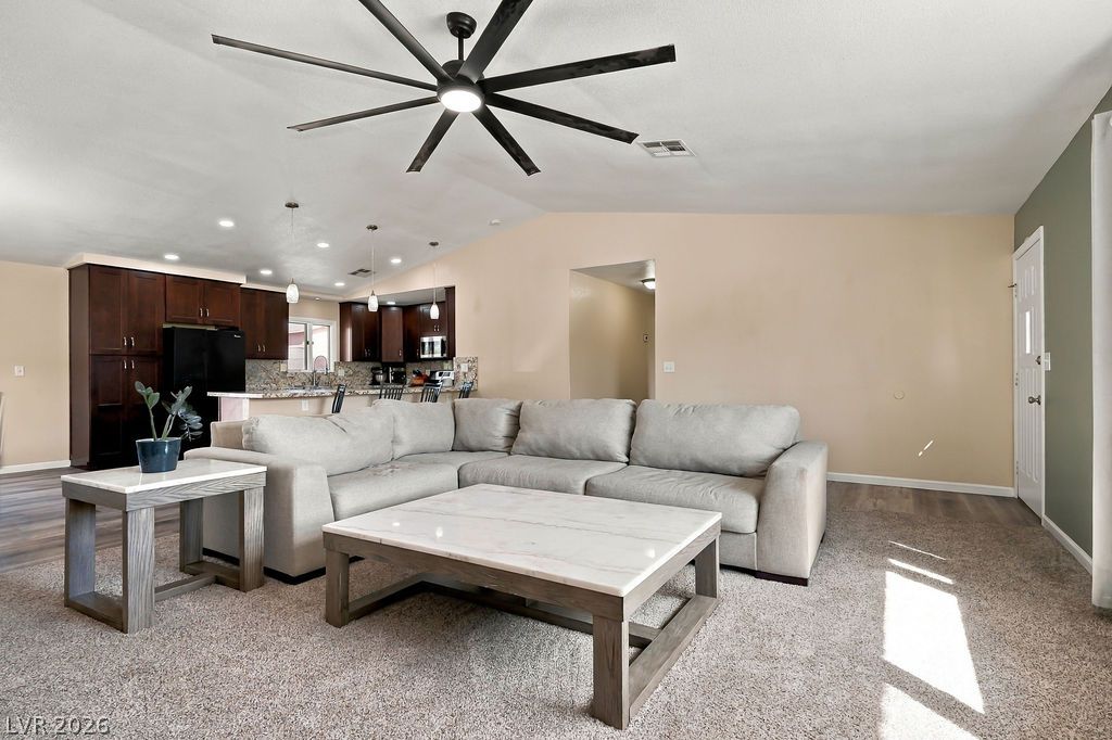 1560 Arabian Drive Property Photo 28