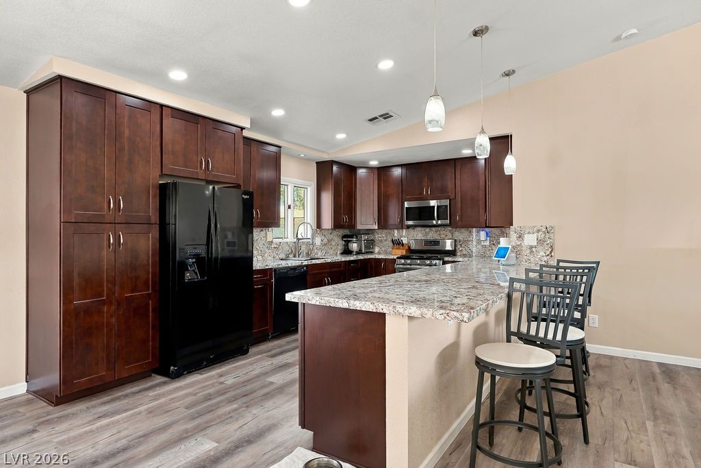 1560 Arabian Drive Property Photo 29