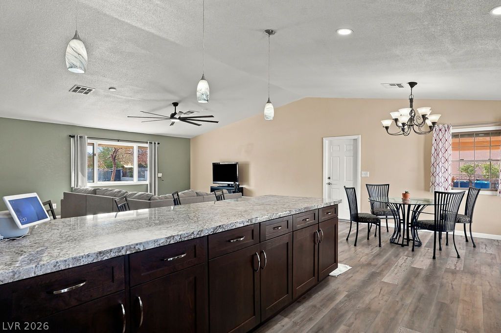 1560 Arabian Drive Property Photo 33