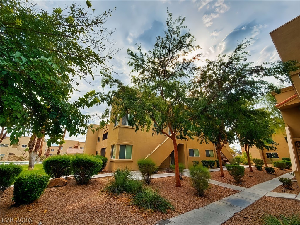 1852 North Decatur Boulevard 101 Property Photo 13