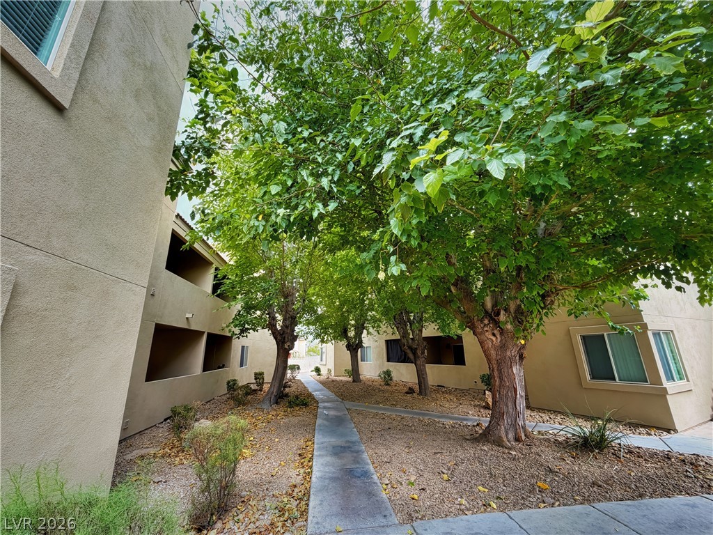 1852 North Decatur Boulevard 101 Property Photo 14