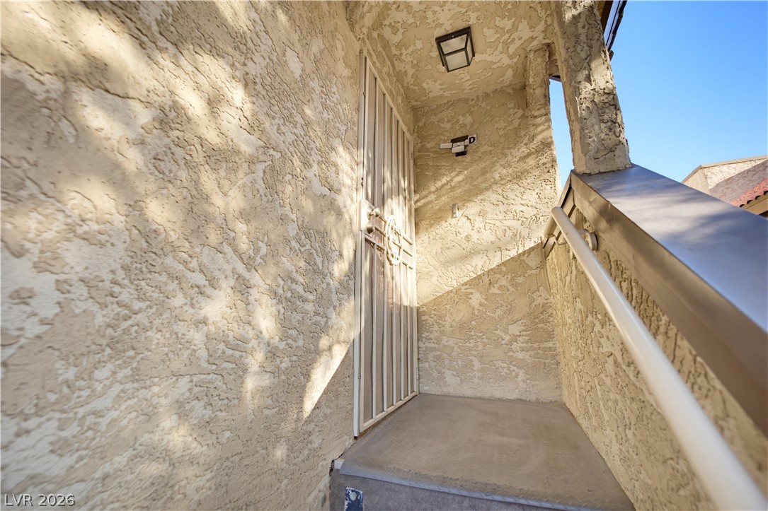 4752 Obannon Drive D Property Photo 3