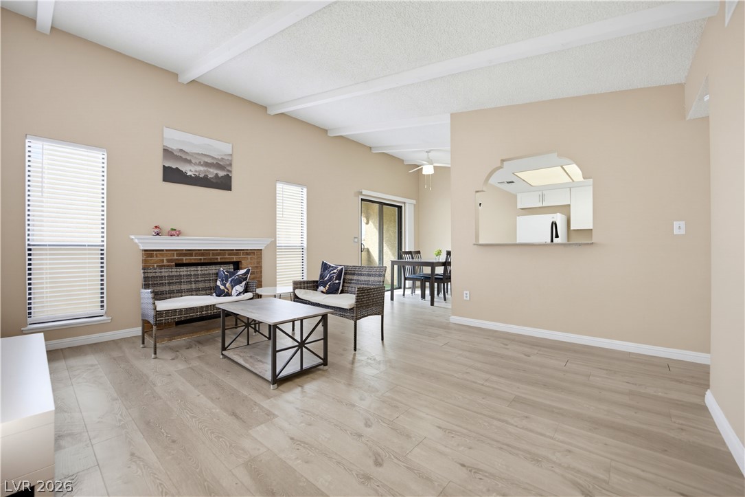 4752 Obannon Drive D Property Photo 4