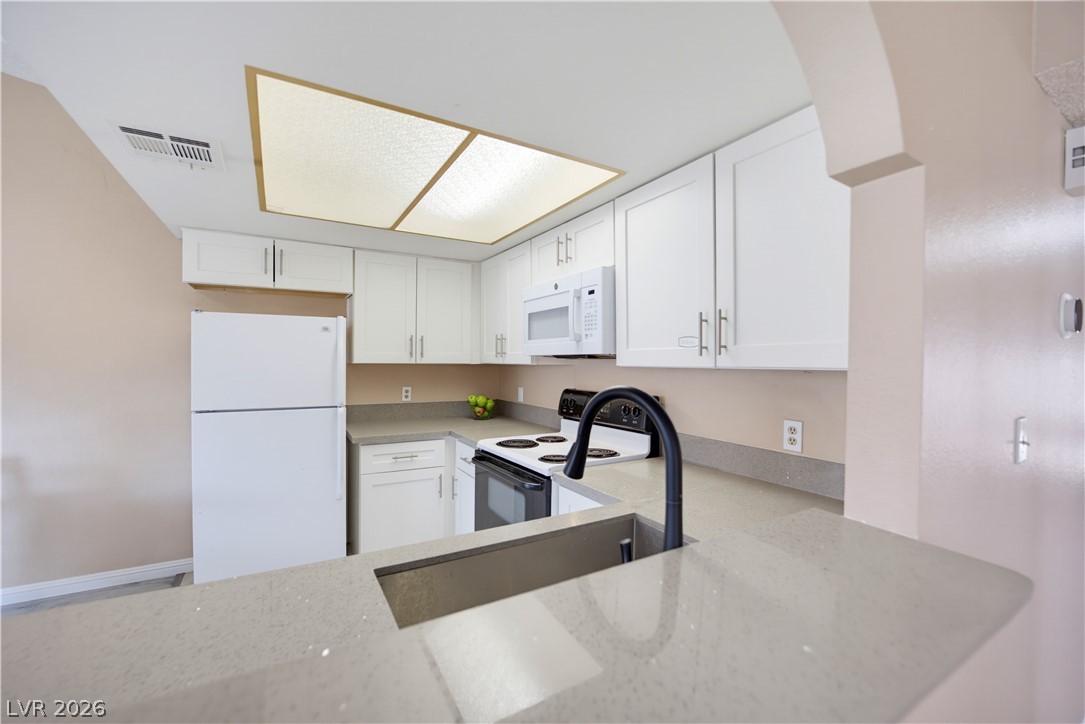 4752 Obannon Drive D Property Photo 12