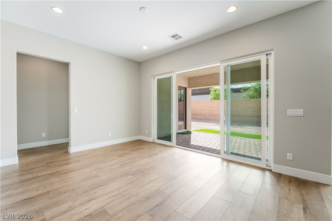 2820705 Property Photo 21