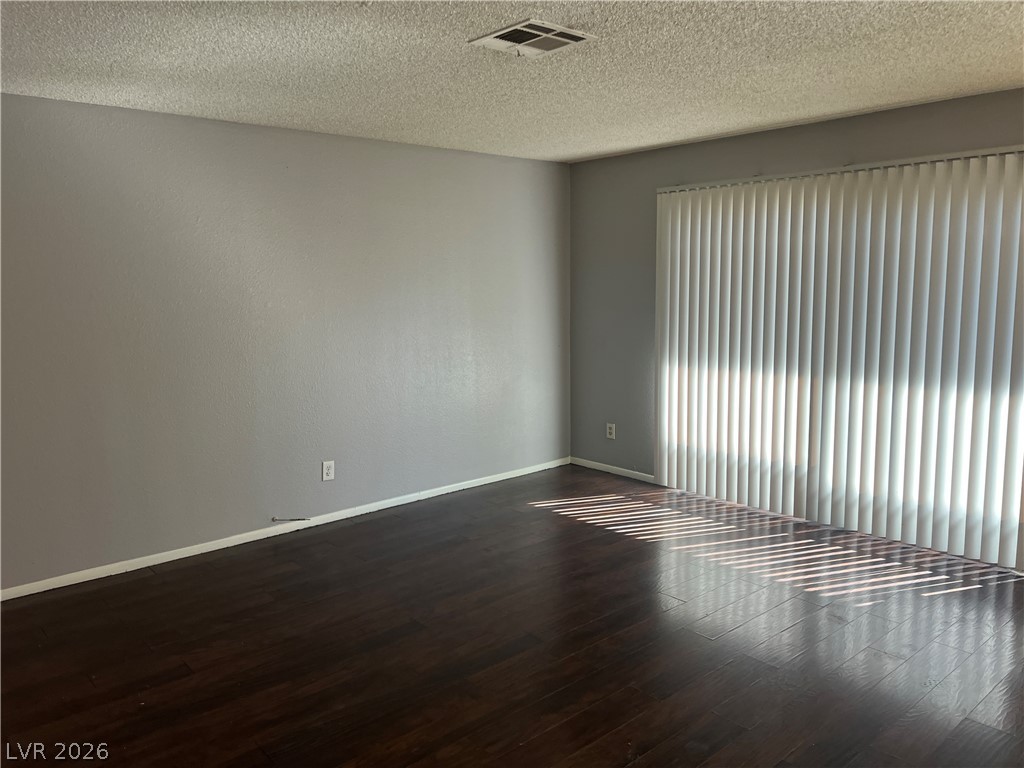 2853 Wheelwright Drive B Property Photo 6