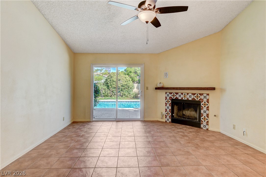 923 Chaps Circle Property Photo 31