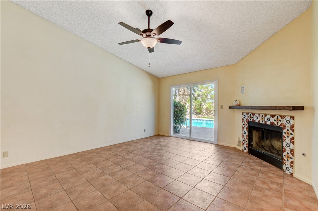 923 Chaps Circle Property Photo 32