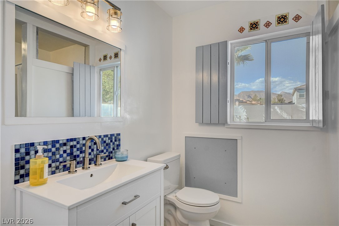 3725 Misty Falls Street Property Photo 27