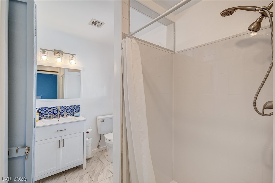 3725 Misty Falls Street Property Photo 29