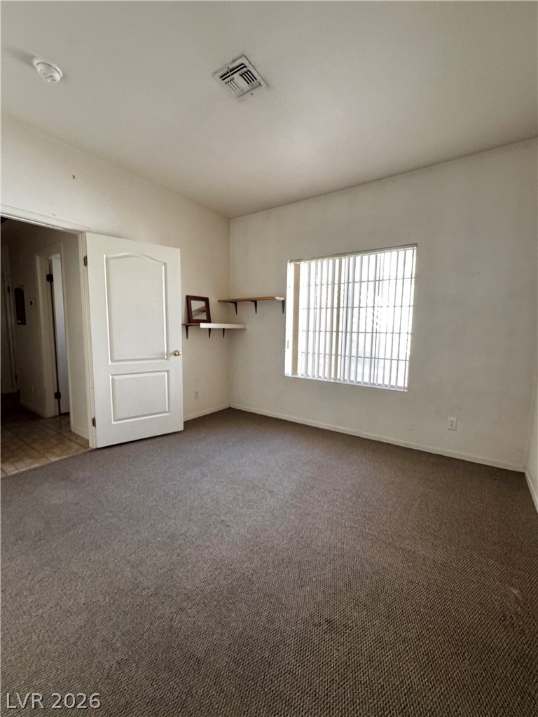 1900 North Torrey Pines Drive 101 Property Photo 11