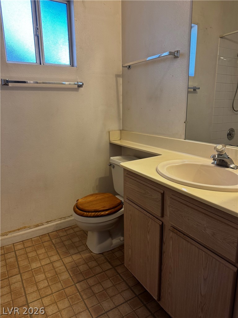 1900 North Torrey Pines Drive 101 Property Photo 15