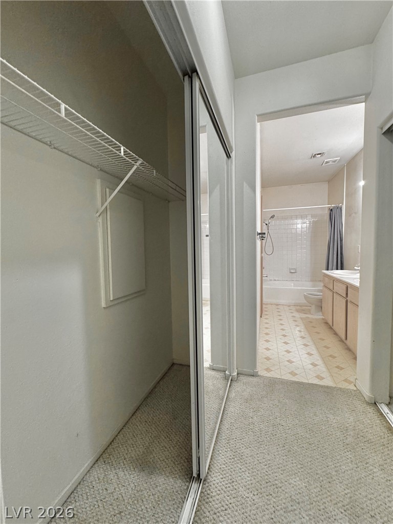 1900 North Torrey Pines Drive 101 Property Photo 19