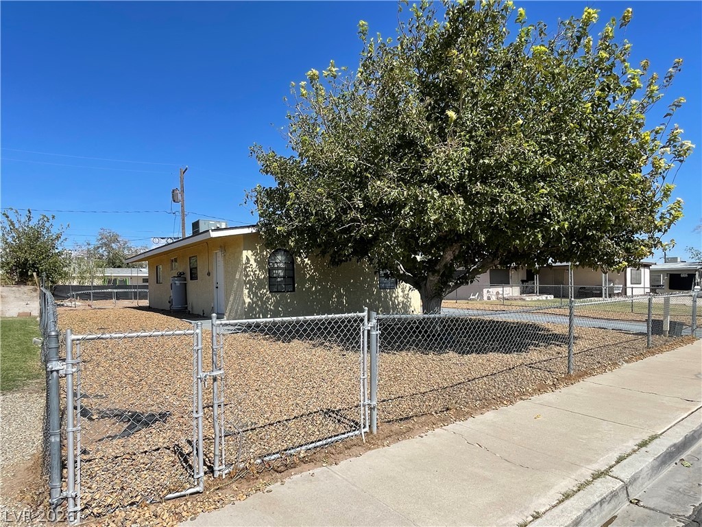 608 Frederick Avenue Property Photo 3