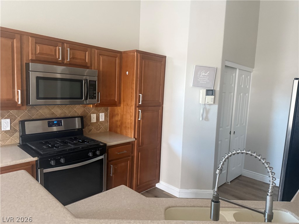 8727 Tom Noon Avenue 101 Property Photo 7