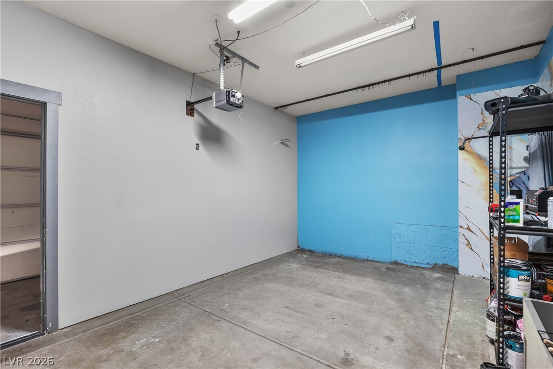 7066 Shimmering Avenue Property Photo 45