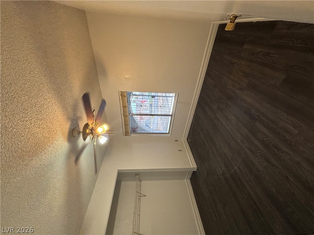 1664 Caliente Court Property Photo 24