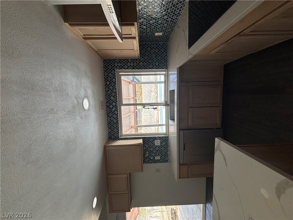 1664 Caliente Court Property Photo 38