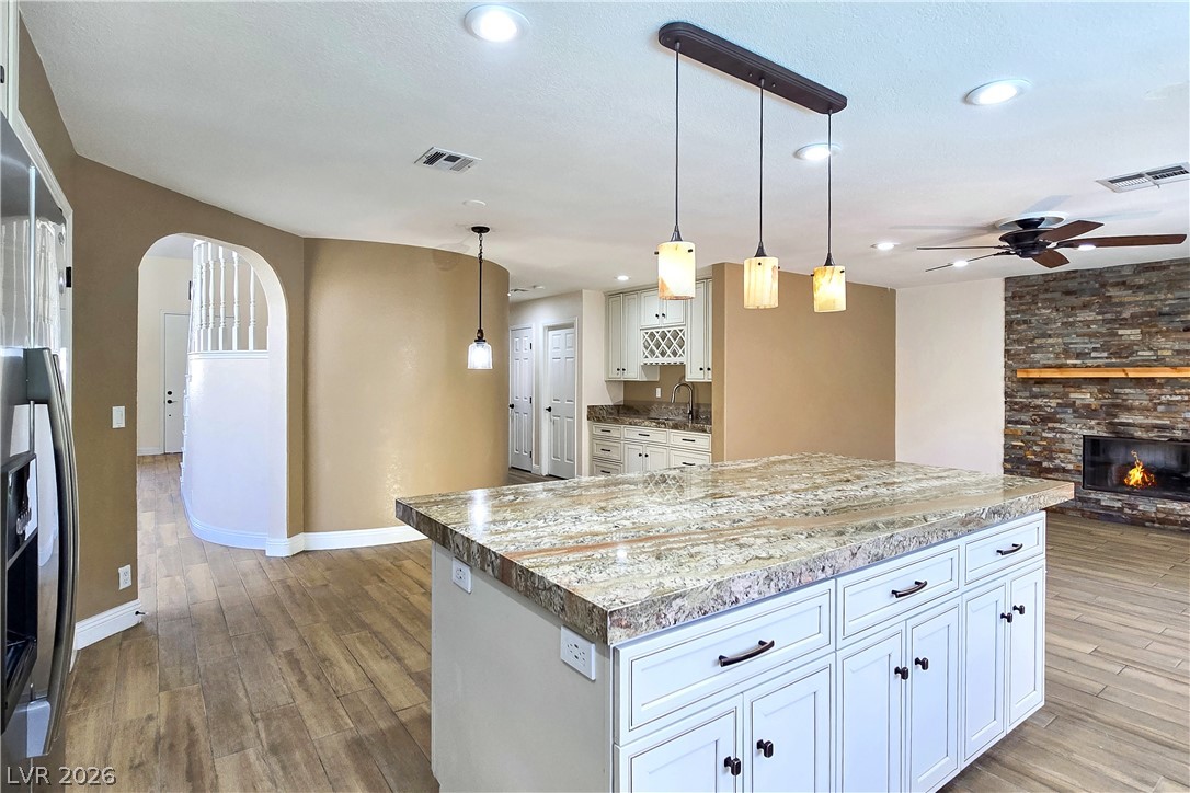5205 Coral Glow Court Property Photo 11