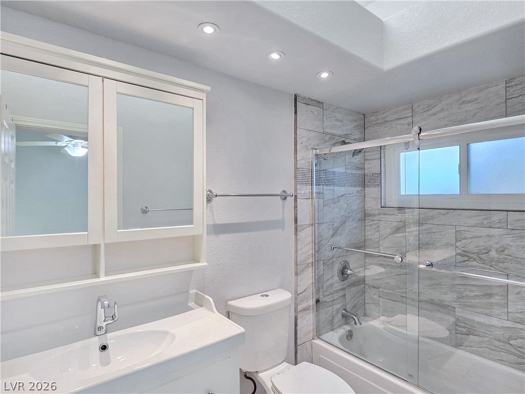 5205 Coral Glow Court Property Photo 15