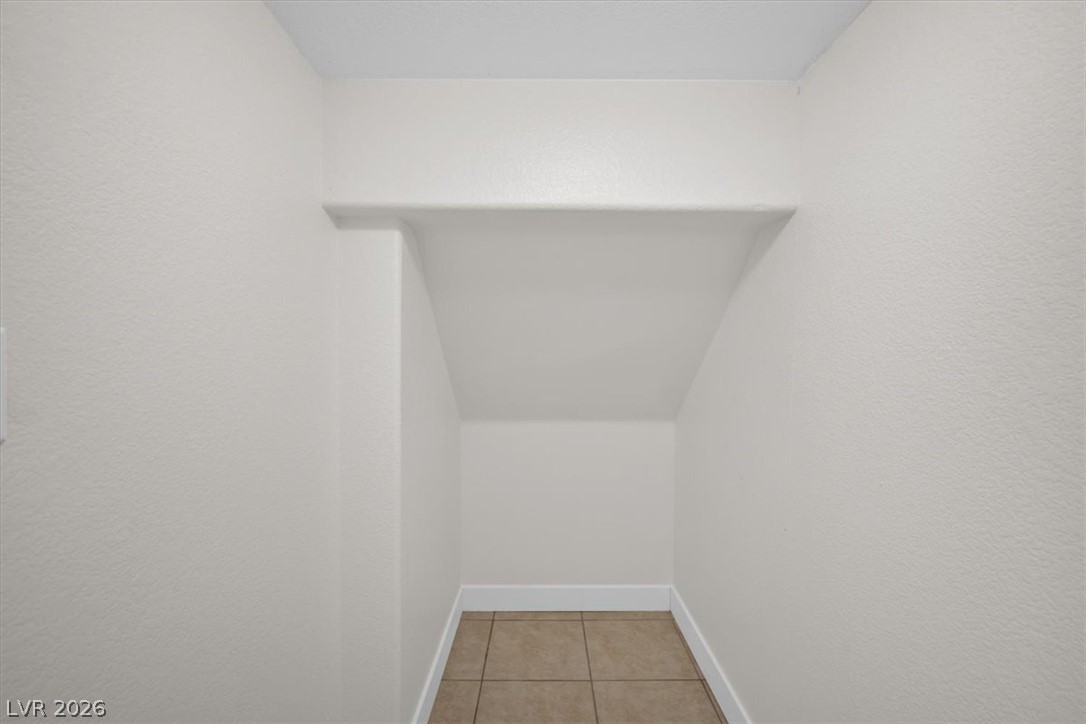 2383 Monterey Pine Drive Property Photo 5