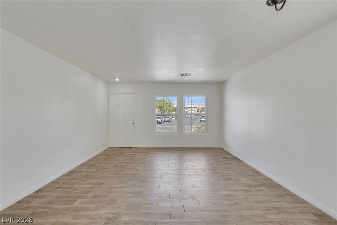 3229 Visionary Bay Avenue Property Photo 5