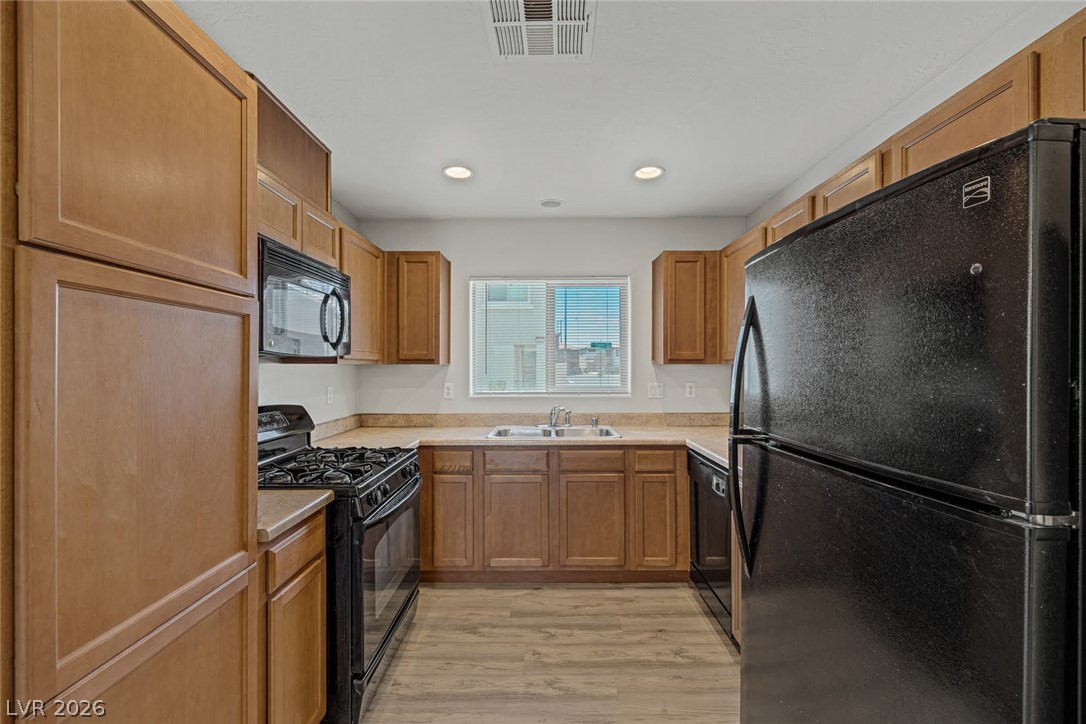 5244 Tipper Avenue Property Photo 13