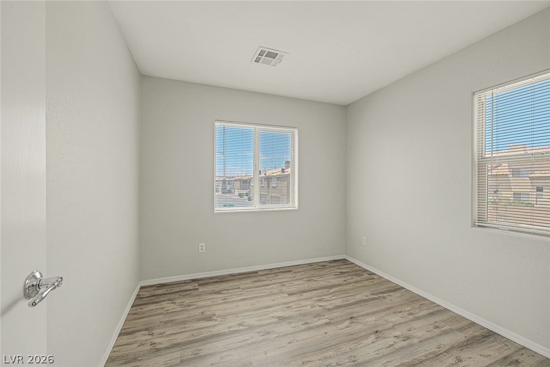 5244 Tipper Avenue Property Photo 34