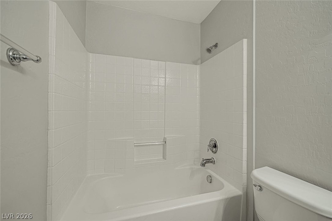 5244 Tipper Avenue Property Photo 35