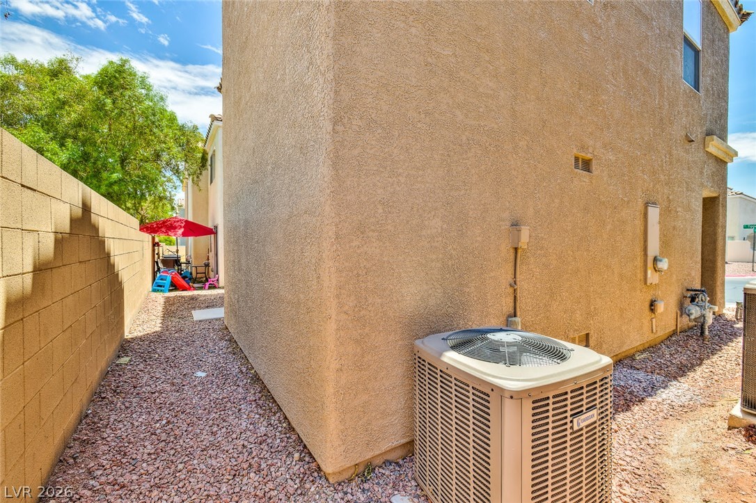 5244 Tipper Avenue Property Photo 39