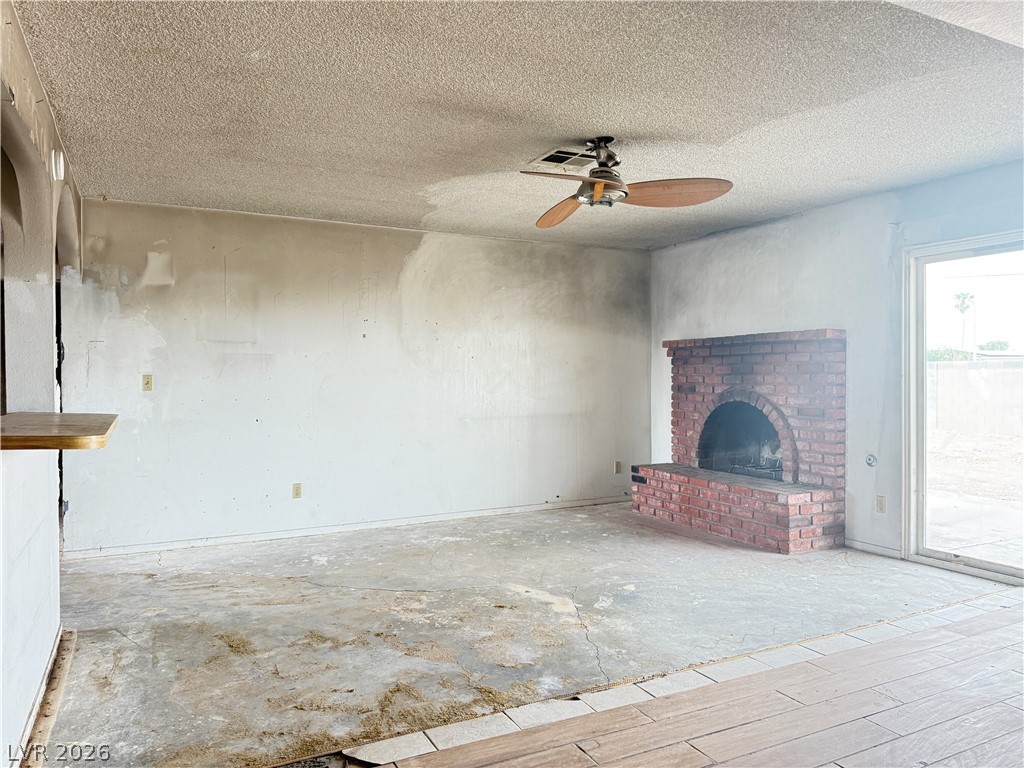 4233 Kensington Way Property Photo 7