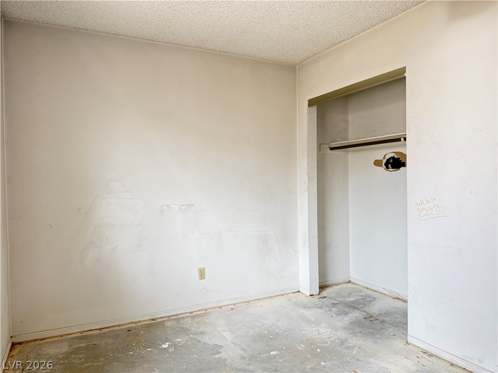 4233 Kensington Way Property Photo 19