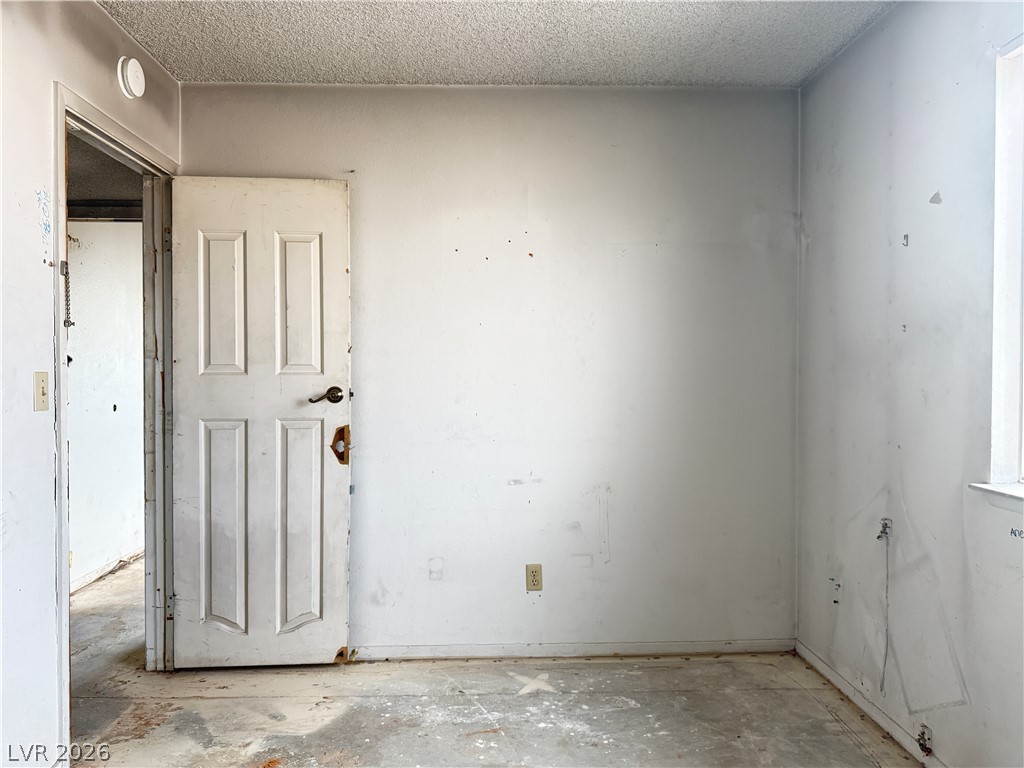4233 Kensington Way Property Photo 21