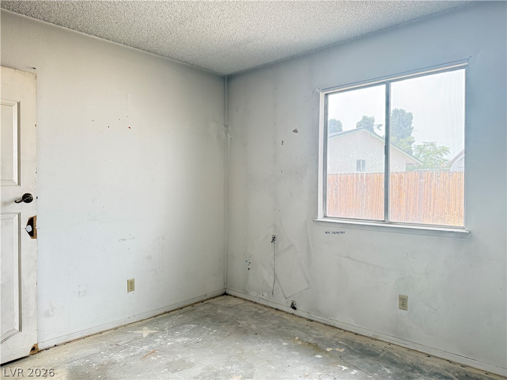 4233 Kensington Way Property Photo 22