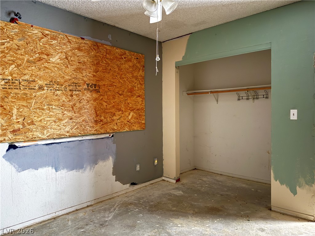 4233 Kensington Way Property Photo 27