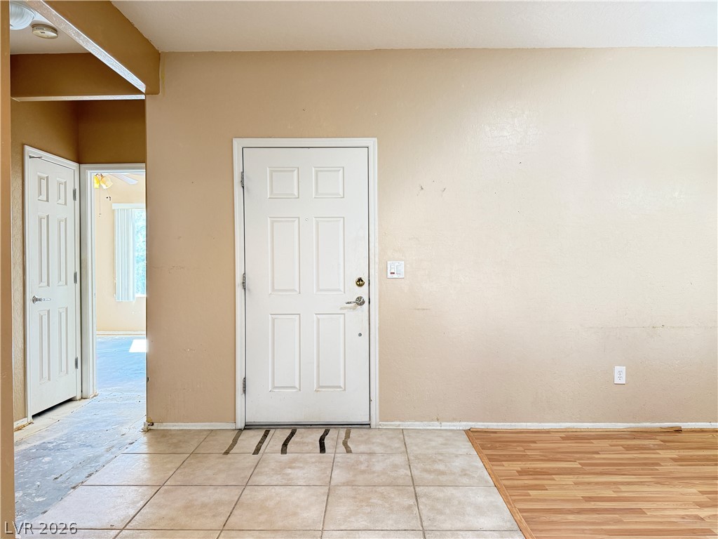 7528 Chaffinch Street Property Photo 2
