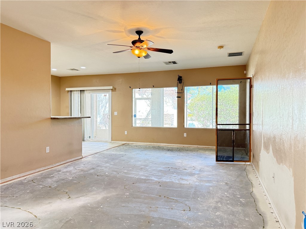 7528 Chaffinch Street Property Photo 10
