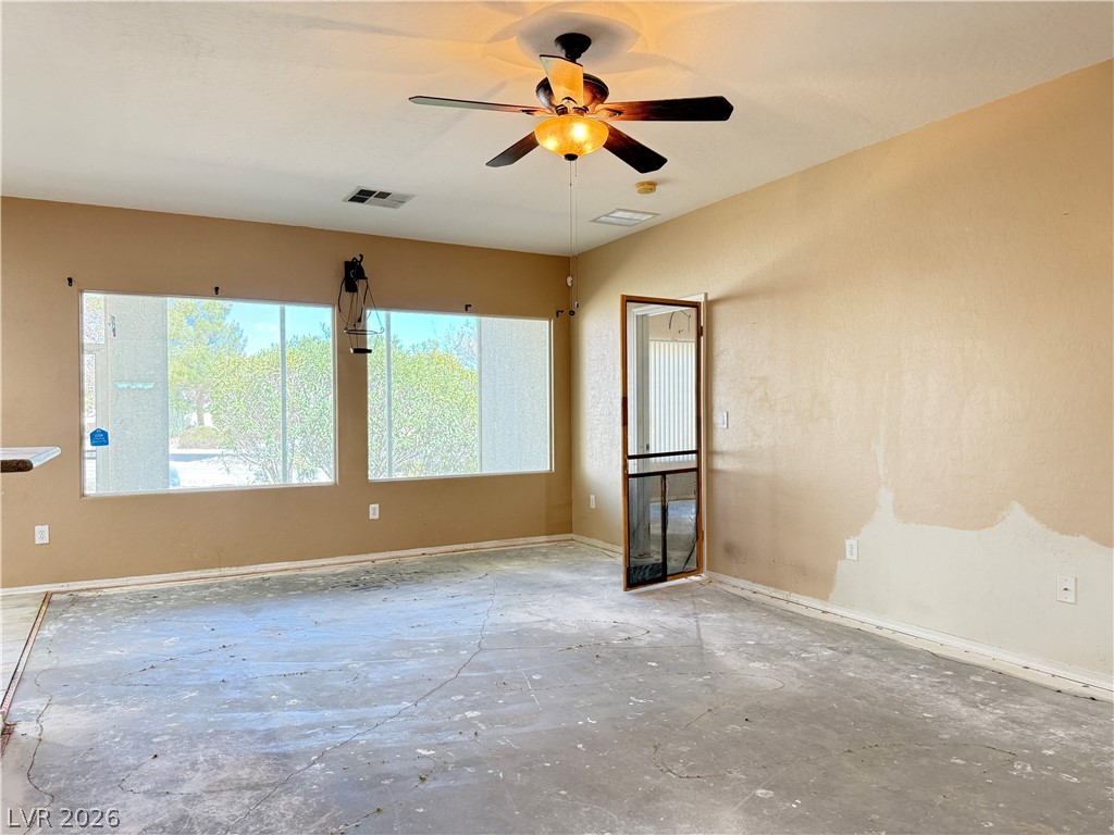 7528 Chaffinch Street Property Photo 11