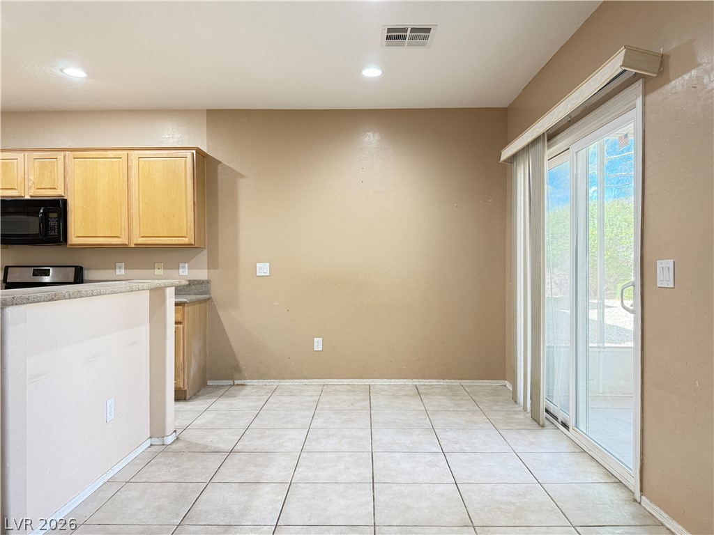 7528 Chaffinch Street Property Photo 13