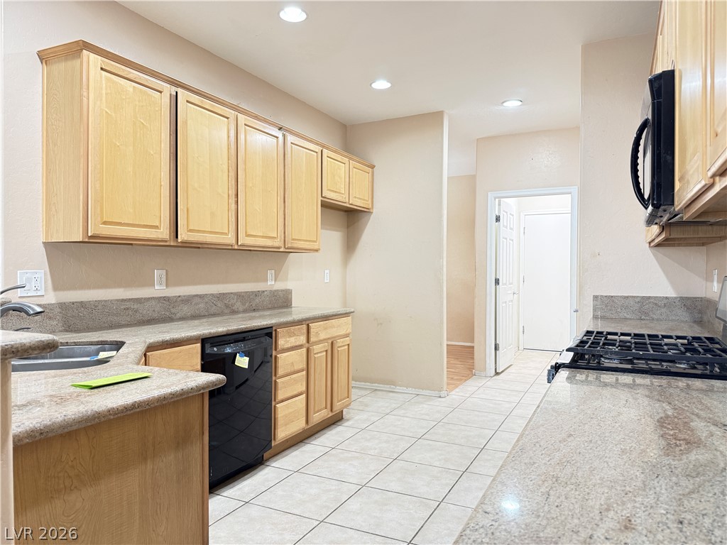 7528 Chaffinch Street Property Photo 15