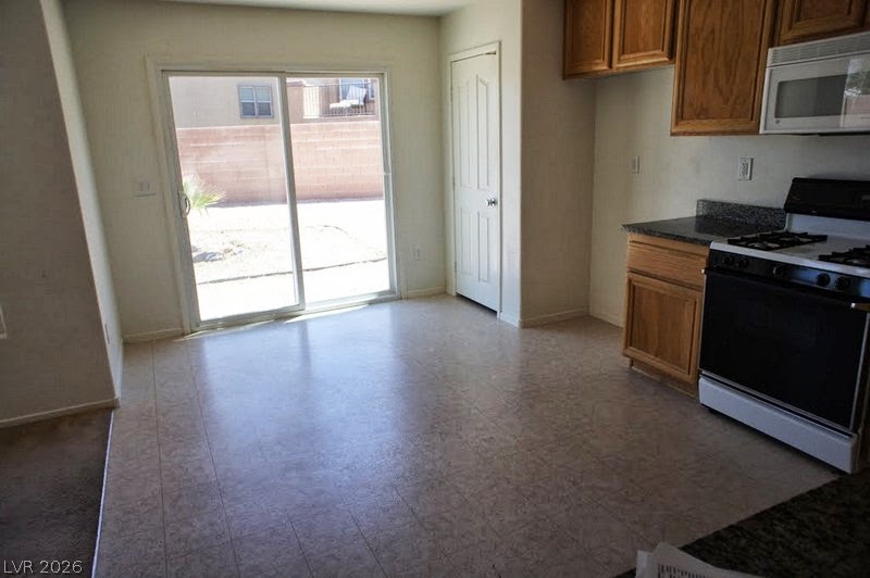 5644 Granville Lake Street Property Photo 5